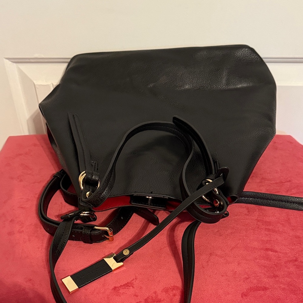 Black Leather Tote Bag - Picture 12 of 14